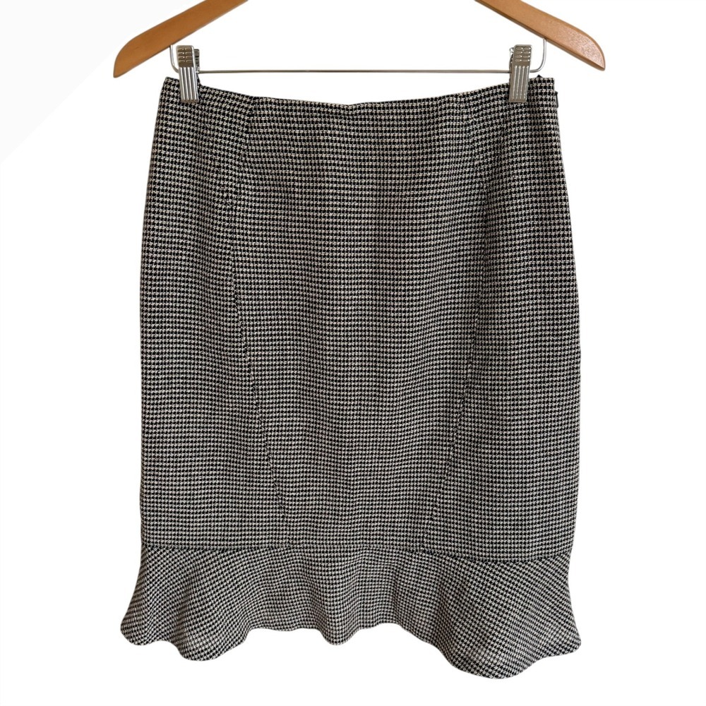 CARLISLE Houndstooth Ruffle Hem Pencil Skirt Wool Silk Blend Black White Size 8 - Picture 2 of 9